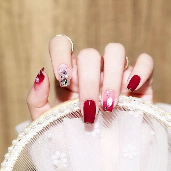 false nails matte curto falso unhas terminado prego remendo menina feminino manicure ferramenta de beleza quadrado falsas diy decoraçã, Red;gold
false nails matte curto falso unhas terminado prego remendo menina feminino manicure ferramenta de beleza quadrado falsas diy decoraçã, Red;gold