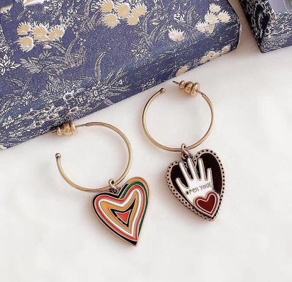 luxury jewelry family new heart shaped oil dripping earrings made of brass, Golden
luxury jewelry family new heart shaped oil dripping earrings made of brass, Golden