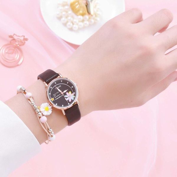 wristwatches japanese small fresh watch luxury fashion macaron leather belt cartoon daisy bracelet set contain box #n03, Slivery;brown
wristwatches japanese small fresh watch luxury fashion macaron leather belt cartoon daisy bracelet set contain box #n03, Slivery;brown