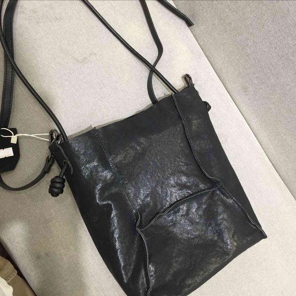 leather vegetable tanned sheepskin handmade forest leisure clothing accessories women's single shoulder bag, messenger bag and handbag
leather vegetable tanned sheepskin handmade forest leisure clothing accessories women's single shoulder bag, messenger bag and handbag