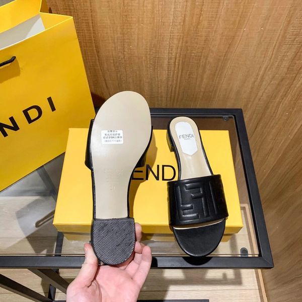 slipper f family one line slippers women's wear fashion versatile metal letters european station anti slip flat sandals womenzly 2wqf, Black
slipper f family one line slippers women's wear fashion versatile metal letters european station anti slip flat sandals womenzly 2wqf, Black