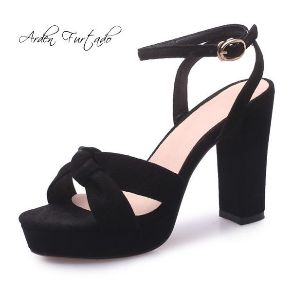 dress shoes 2021 summer chunky heels fashion black suede sandals platform ankle strap women's for ladies
dress shoes 2021 summer chunky heels fashion black suede sandals platform ankle strap women's for ladies