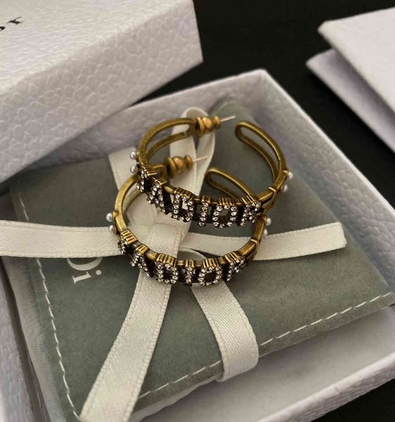 designer jewelry 2021 new personalized style design pearl net red letter earrings for women, Golden
designer jewelry 2021 new personalized style design pearl net red letter earrings for women, Golden
