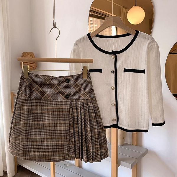 women's skirt brown check two bottons vintage woman clothes gothic plaid skirts lady trendy 2021 harajuku empire waist, Black
women's skirt brown check two bottons vintage woman clothes gothic plaid skirts lady trendy 2021 harajuku empire waist, Black
