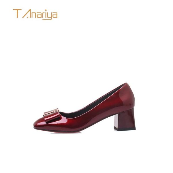 dress shoes tanariya arrival woman women spring/autumn 2021 women's with thick cowhine heels, Black
dress shoes tanariya arrival woman women spring/autumn 2021 women's with thick cowhine heels, Black