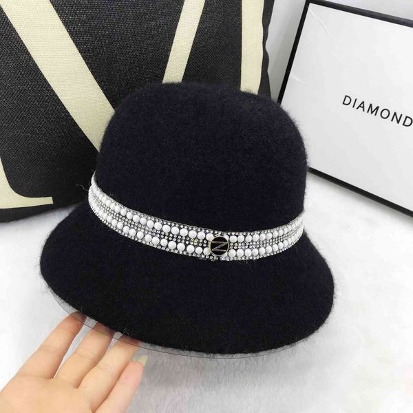 autumn and winter cashmere basin elegant celebrity style pearl diamond fisherman's fashion british warm hat children, Black;white
autumn and winter cashmere basin elegant celebrity style pearl diamond fisherman's fashion british warm hat children, Black;white