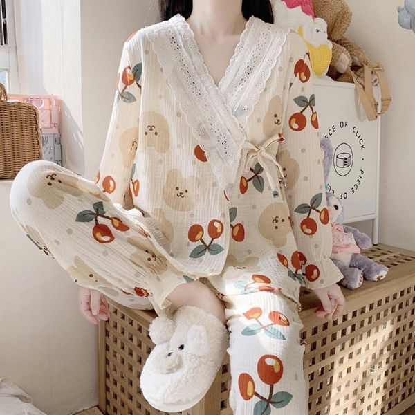 women's sleepwear long sleeved pajamas spring and autumn two-piece set 2021 net red lovely girl's home clothes silk nightgown, Black;red
women's sleepwear long sleeved pajamas spring and autumn two-piece set 2021 net red lovely girl's home clothes silk nightgown, Black;red