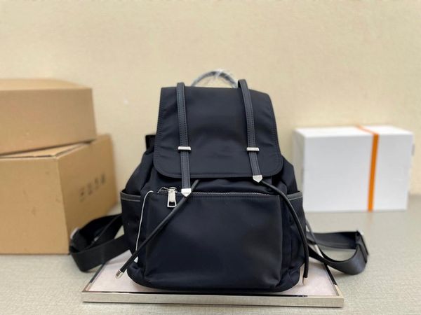 backpack 2021 men's women luxury fashion casual classic travel bag nylon cloth handbag knapsack
backpack 2021 men's women luxury fashion casual classic travel bag nylon cloth handbag knapsack
