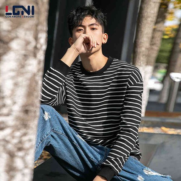 men's long sved autumn and winter new round neck pullover bottoming shirt loose off shoulder striped student class uniform, Gray
men's long sved autumn and winter new round neck pullover bottoming shirt loose off shoulder striped student class uniform, Gray