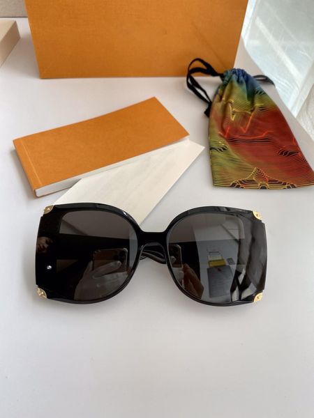 new 1296 mens sunglasses men sun glasses women sunglasses fashion style protects eyes gafas de sol lunettes de soleil with case, White;black 
new 1296 mens sunglasses men sun glasses women sunglasses fashion style protects eyes gafas de sol lunettes de soleil with case, White;black