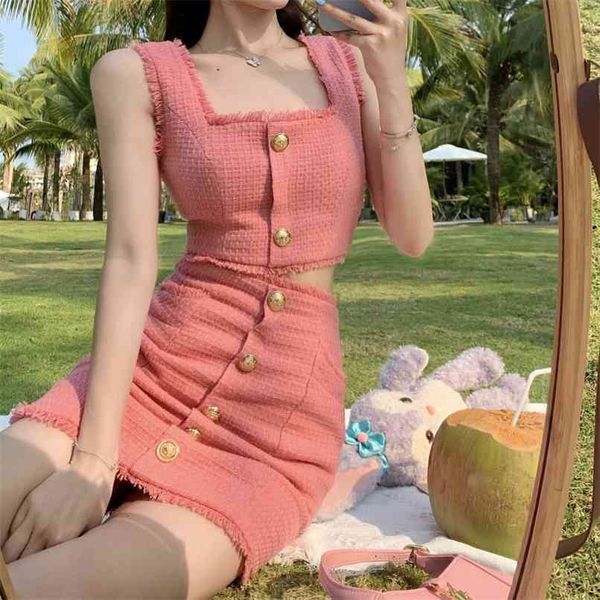 vintage golden button tweed tank and mini skirt two piece sets zipper tassel cropped bodycon outfits female 210602, White
vintage golden button tweed tank and mini skirt two piece sets zipper tassel cropped bodycon outfits female 210602, White