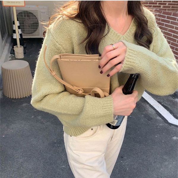 3colors womens knitted sweater autumn and winter loose korean style female v neck thick sweaters and pullovers womens (x1104), White;black
3colors womens knitted sweater autumn and winter loose korean style female v neck thick sweaters and pullovers womens (x1104), White;black