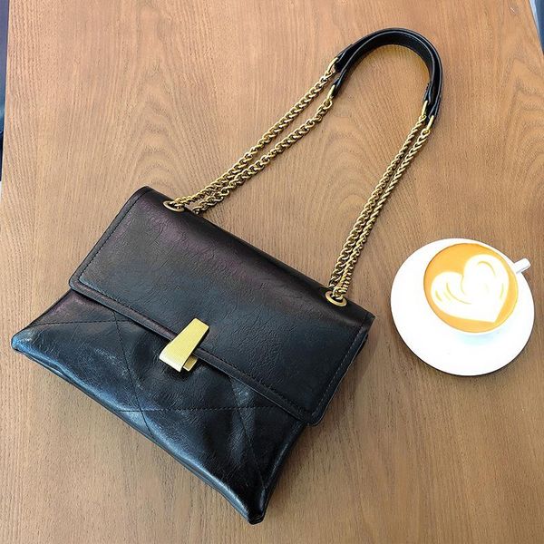 2021 american all-match multi-layer single-shoulder fashion bag diagonal trade new retro handbag female european foreign and vrqqs
2021 american all-match multi-layer single-shoulder fashion bag diagonal trade new retro handbag female european foreign and vrqqs