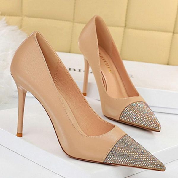 dress shoes fashion rhinestone high heels women's temperament pointed toe single women 2021 spring and autumn er, Black
dress shoes fashion rhinestone high heels women's temperament pointed toe single women 2021 spring and autumn er, Black