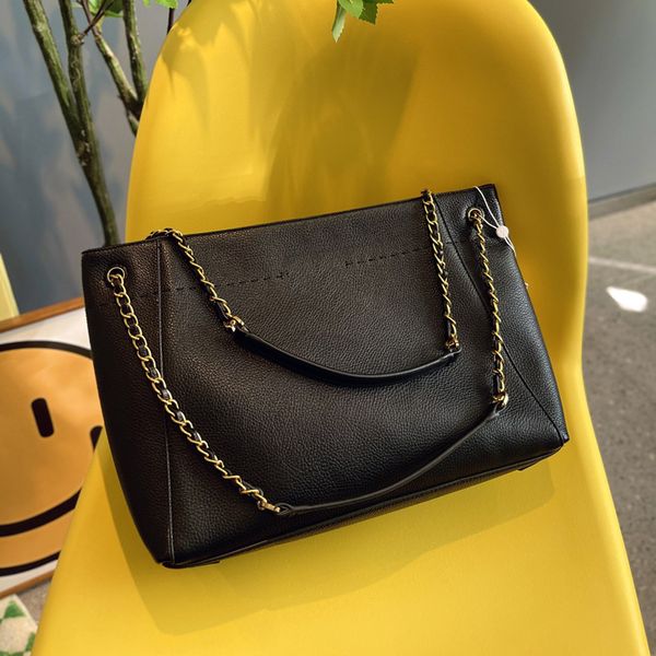 handbag luxury shoulder bags designer purse genuine leather gold chain high-capacity various styles different colors high-quality with origi
handbag luxury shoulder bags designer purse genuine leather gold chain high-capacity various styles different colors high-quality with origi
