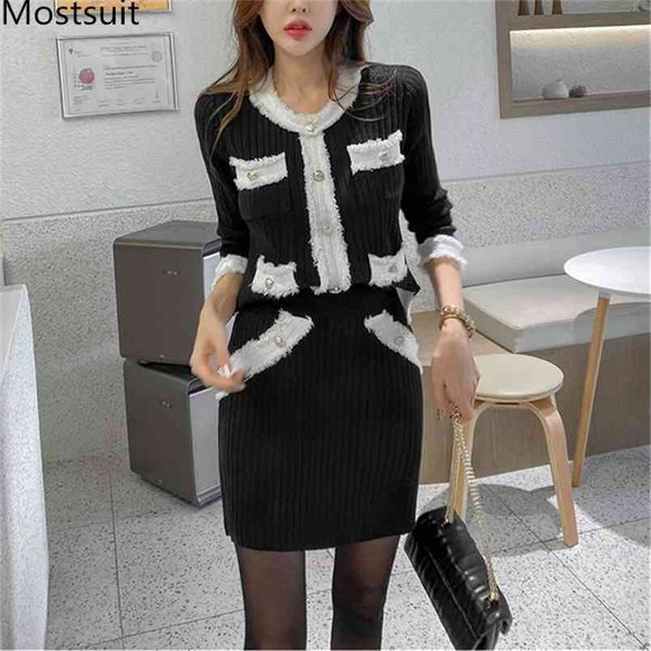 korean vintage knitted two piece skirt sets women single-breasted + high waist mini suits elegant fashion ladies 210513, White
korean vintage knitted two piece skirt sets women single-breasted + high waist mini suits elegant fashion ladies 210513, White