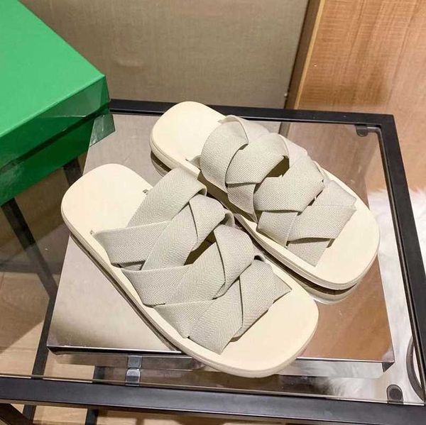 women's flip flops brands slippers ladies women shoes luxurys designers slipper sandals indoor fashion flat heel shoes 35-39, Black
women's flip flops brands slippers ladies women shoes luxurys designers slipper sandals indoor fashion flat heel shoes 35-39, Black