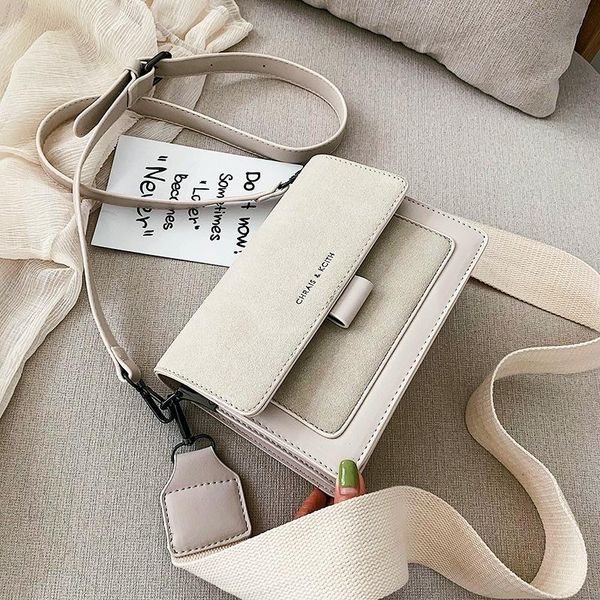 sacs female bag 2021 shoulder ladies messenger bolsa luxury designer purse mobile phone bags
sacs female bag 2021 shoulder ladies messenger bolsa luxury designer purse mobile phone bags
