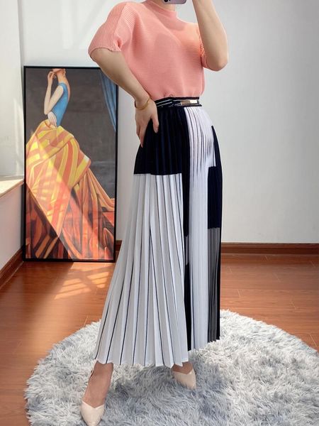 skirts 2021 spring and summer women's piano pleated skirt miyak fold fashion color matching is thin all-match mid-length, Black
skirts 2021 spring and summer women's piano pleated skirt miyak fold fashion color matching is thin all-match mid-length, Black