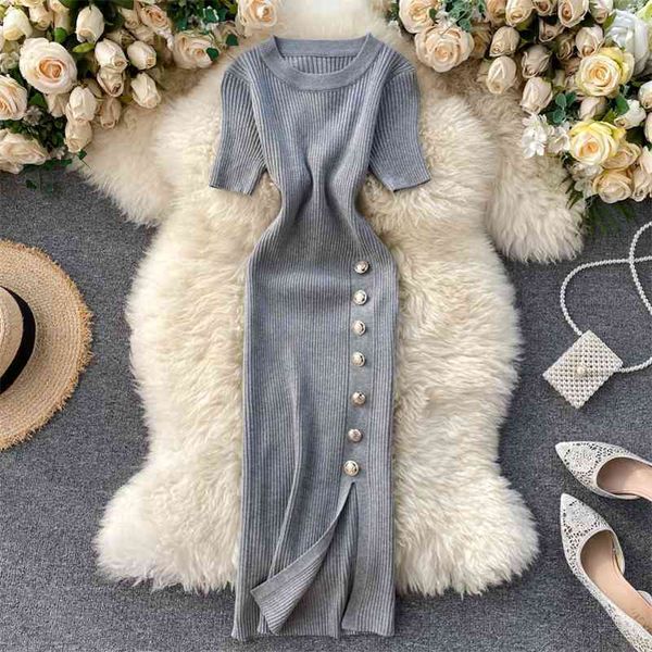 korobov new o neck short sleeve slim knitted dress korean solid vintage elegant single breasted dresses summer vestidos 210430, Black;gray
korobov new o neck short sleeve slim knitted dress korean solid vintage elegant single breasted dresses summer vestidos 210430, Black;gray