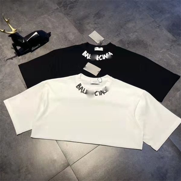 tide short sleeved t-shirt hand-painted graffiti neckline loose shirt for men and women, White
tide short sleeved t-shirt hand-painted graffiti neckline loose shirt for men and women, White