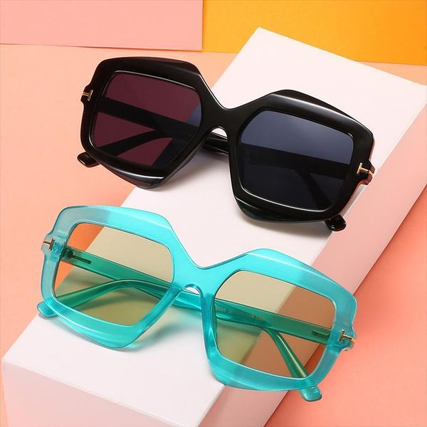 vintage chic square letter leg brand sunglasses for women fashion black green gradient sun glasses female brown shades, White;black
vintage chic square letter leg brand sunglasses for women fashion black green gradient sun glasses female brown shades, White;black