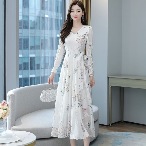 casual drs 2021 autumn long sleeve v-neck printing chiffon heavy industry embroidery drs, Black;gray
casual drs 2021 autumn long sleeve v-neck printing chiffon heavy industry embroidery drs, Black;gray