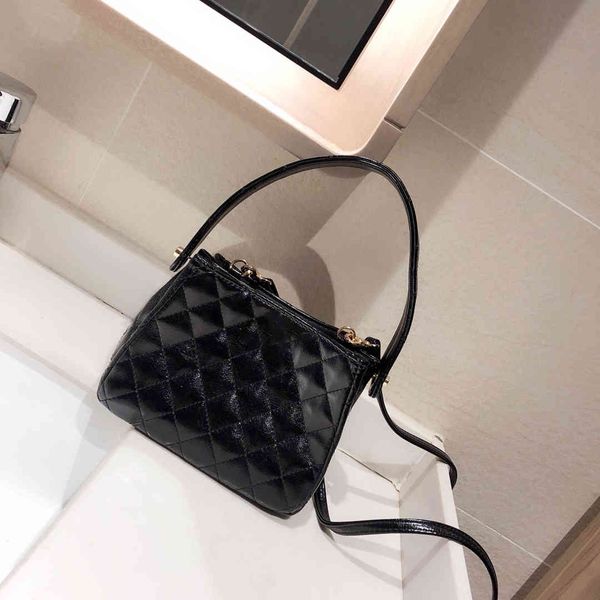 designers designers2021 selling quilted bag new luxurys women designers diamond lattice 5a shoulders bags fashion classic brand bags xtc02
designers designers2021 selling quilted bag new luxurys women designers diamond lattice 5a shoulders bags fashion classic brand bags xtc02