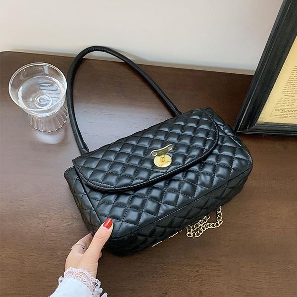 shoulder bags super fire small bag 2021 fashion lingge chain messenger women's summer versatile single armpit
shoulder bags super fire small bag 2021 fashion lingge chain messenger women's summer versatile single armpit