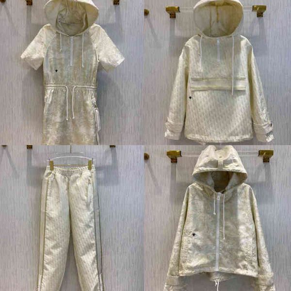women designer clothing 4 piece sets casual tracksuit suits zip coats hoodies hooded pullover sweatpants brand logo jacquard 5a quality fema, White
women designer clothing 4 piece sets casual tracksuit suits zip coats hoodies hooded pullover sweatpants brand logo jacquard 5a quality fema, White