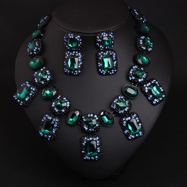 crystal green red diamond short clavicle necklace earring set women's jewelry, Silver
crystal green red diamond short clavicle necklace earring set women's jewelry, Silver
