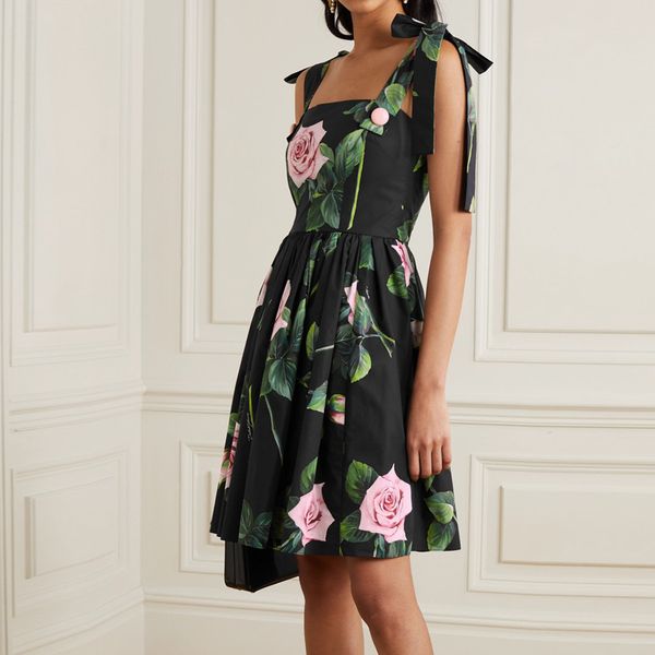 casual dresses runway vacation summer women's backless bow spaghetti strap rose floral print female cute slim waist short loyc, Black;gray
casual dresses runway vacation summer women's backless bow spaghetti strap rose floral print female cute slim waist short loyc, Black;gray