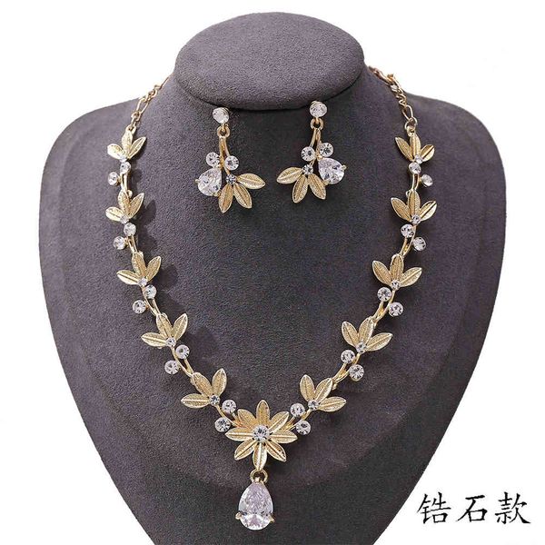 new bridal jewelry wedding dress accessories zircon earrings necklace two piece set, Silver
new bridal jewelry wedding dress accessories zircon earrings necklace two piece set, Silver
