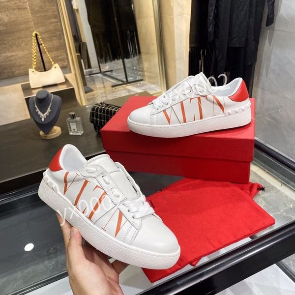2021 latest women designer boot new autumn and winter thick bottom increased platform shoes pocket wallet motorcycle boots, Black
2021 latest women designer boot new autumn and winter thick bottom increased platform shoes pocket wallet motorcycle boots, Black