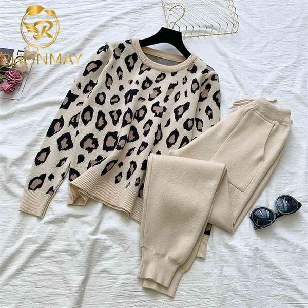 autumn winter women's tracksuits casual pantsuit 2piece set printing short sleeve fashion sportswear calf-length pants 210520, White
autumn winter women's tracksuits casual pantsuit 2piece set printing short sleeve fashion sportswear calf-length pants 210520, White
