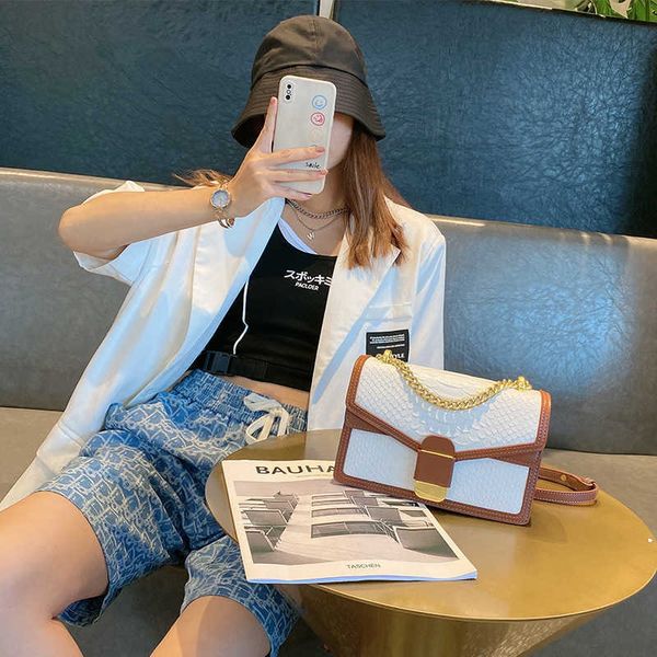 luxury handbags leather square 2021 fashion single shoulder msenger women's small xiangfeng lingge chain bag
luxury handbags leather square 2021 fashion single shoulder msenger women's small xiangfeng lingge chain bag