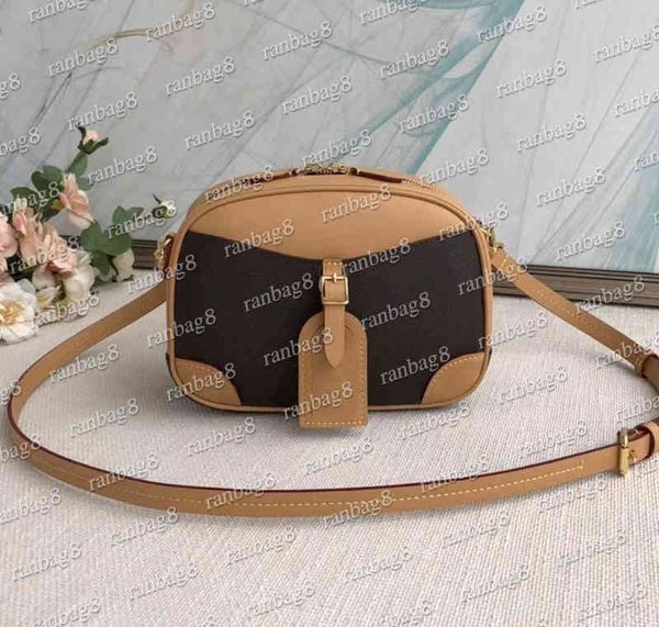 2020 fashion mini hand camera women's design 22cm small luggage purse with strap shoulder crossbody dust bag
2020 fashion mini hand camera women's design 22cm small luggage purse with strap shoulder crossbody dust bag