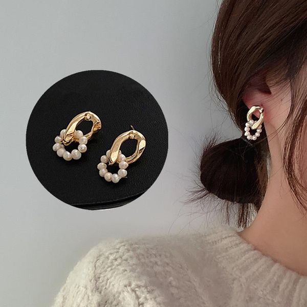needle fashion vintage geometric metal chain freshwater pearls stud earring for women jewelry accessories er58, Golden;silver
needle fashion vintage geometric metal chain freshwater pearls stud earring for women jewelry accessories er58, Golden;silver