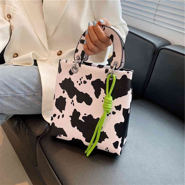 small women's summer 2021 texture new fashion temperament net red messenger foreign style portable diana bag
small women's summer 2021 texture new fashion temperament net red messenger foreign style portable diana bag
