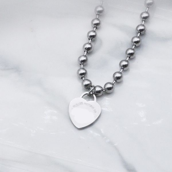 luxury designer pendant 15mm heart necklaces women stainless steel hollow bead chain jewelry on the neck valentine day, Silver
luxury designer pendant 15mm heart necklaces women stainless steel hollow bead chain jewelry on the neck valentine day, Silver