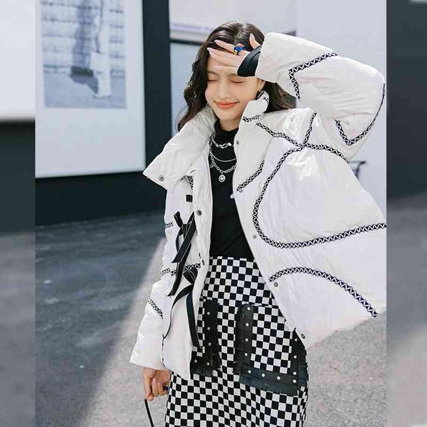 51110 autumn and winter new zipper stand collar white down jacket minority design sense ribbon women, Black
51110 autumn and winter new zipper stand collar white down jacket minority design sense ribbon women, Black