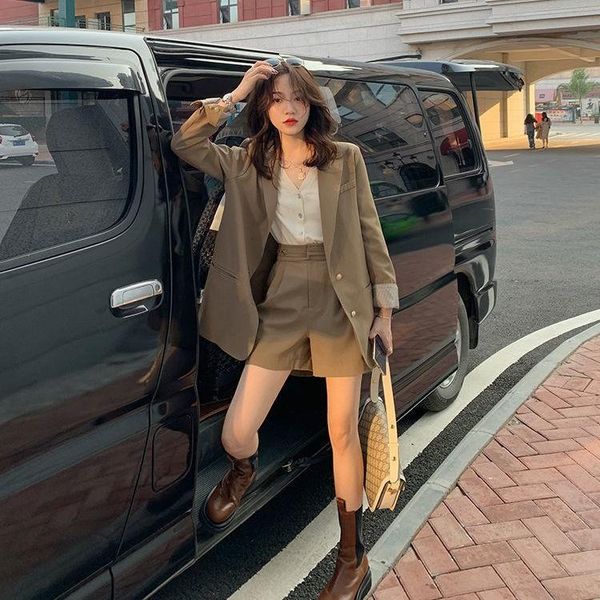 women's tracksuits net red small suit 2021 early autumn korean style jacket high waist shorts fashion two-piece female summer, Gray
women's tracksuits net red small suit 2021 early autumn korean style jacket high waist shorts fashion two-piece female summer, Gray