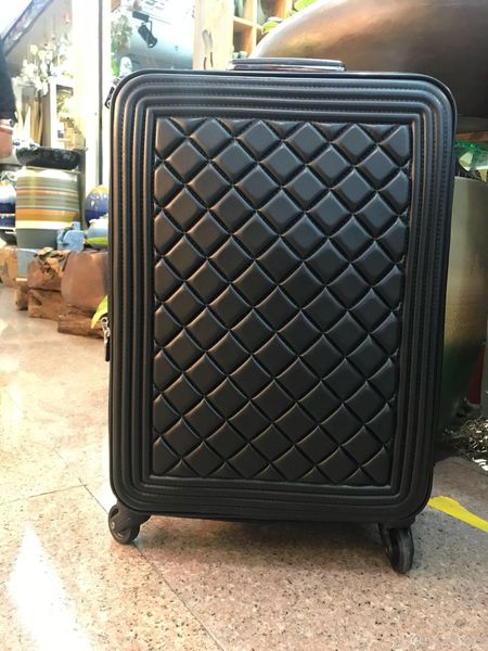 famous designer luggage set quality leather suitcase bag universal wheels carry-ons grid pattern carrier drag box horiz fashion va275a
famous designer luggage set quality leather suitcase bag universal wheels carry-ons grid pattern carrier drag box horiz fashion va275a