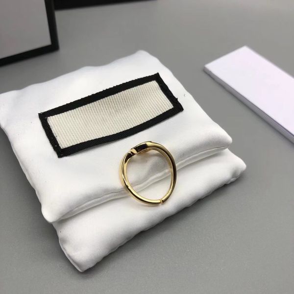 s925 silver and gold couple ring, european and american retro style, jewelry, birthday gift
s925 silver and gold couple ring, european and american retro style, jewelry, birthday gift