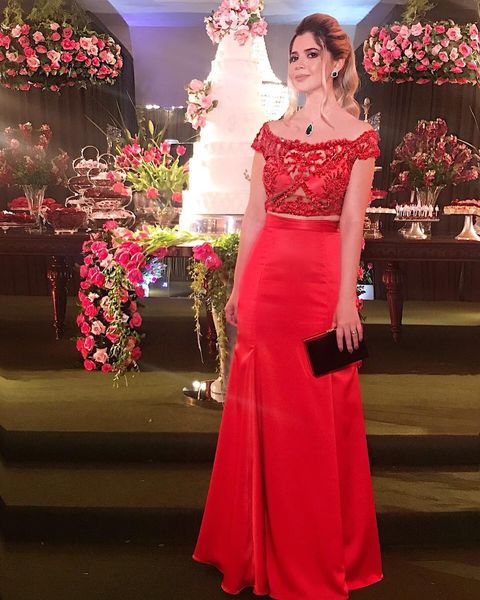 off shoulder red formal evening dresses cap sleeve elegant two pieces evening gowns lace appliques with beaded party dresses, Black;red
off shoulder red formal evening dresses cap sleeve elegant two pieces evening gowns lace appliques with beaded party dresses, Black;red