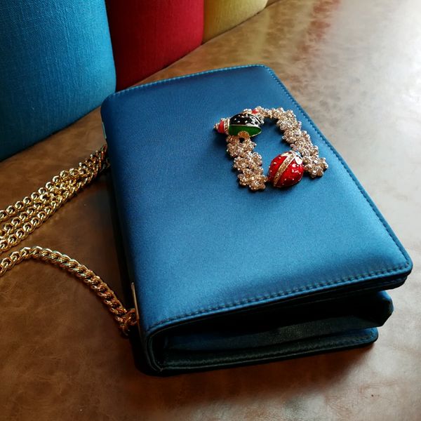 Luxurious Candy Color Velvet Women Evening Bags Rhinestones Peacock Metal Evening Bags Day Clutches Purse For Wedding/Party Bag
Luxurious Candy Color Velvet Women Evening Bags Rhinestones Peacock Metal Evening Bags Day Clutches Purse For Wedding/Party Bag