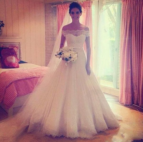 vestidos de noiva bridal dresses gowns backless a-line wedding dresses lace scoop off the shoulder bridal gowns, White
vestidos de noiva bridal dresses gowns backless a-line wedding dresses lace scoop off the shoulder bridal gowns, White