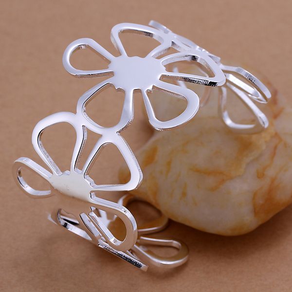 NEW 925 STERLING SILVER FOUR BIG FLOWERS WIDE CUFF BANGLE BRACELETS JEWELRY 925 Silver Bracelet fashion top grade jewelry 1325
NEW 925 STERLING SILVER FOUR BIG FLOWERS WIDE CUFF BANGLE BRACELETS JEWELRY 925 Silver Bracelet fashion top grade jewelry 1325