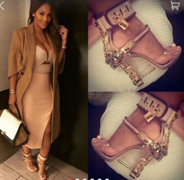 Luxury rhine tone piked chunky heel andal hollywood fa hion lock buckle peep toe high heel andal ummer hoe women
Luxury rhine tone piked chunky heel andal hollywood fa hion lock buckle peep toe high heel andal ummer hoe women
