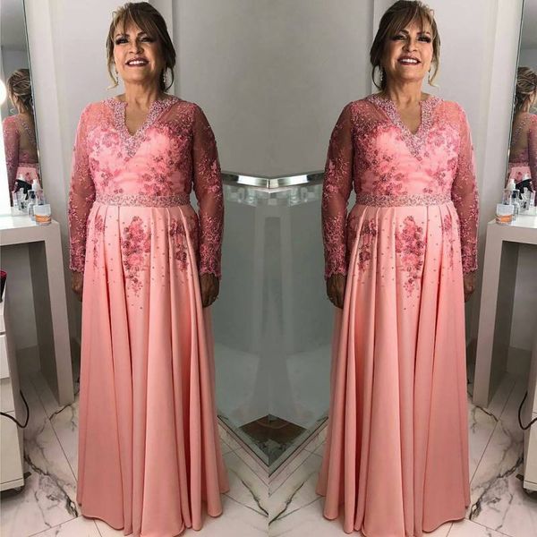 elegant mother of the bride dresses with long sleeves v neck beaded wedding guest dress chiffon plus size floor length evening gowns, Black;red
elegant mother of the bride dresses with long sleeves v neck beaded wedding guest dress chiffon plus size floor length evening gowns, Black;red